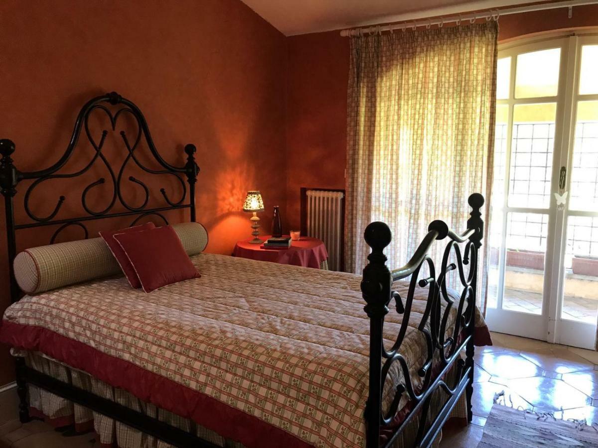 Bed and Breakfast Borgo del Gelso Olgiata Exterior foto