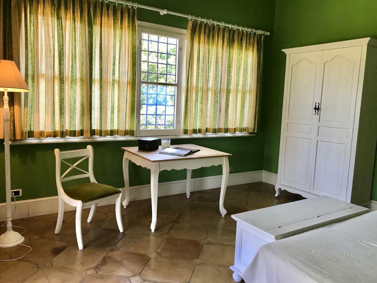 Bed and Breakfast Borgo del Gelso Olgiata Exterior foto
